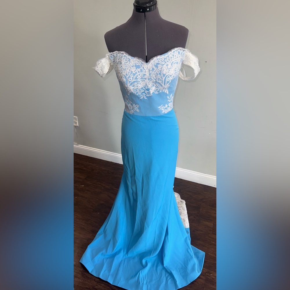 Chic Off-Shoulder Blue bridesmaid Dress‎